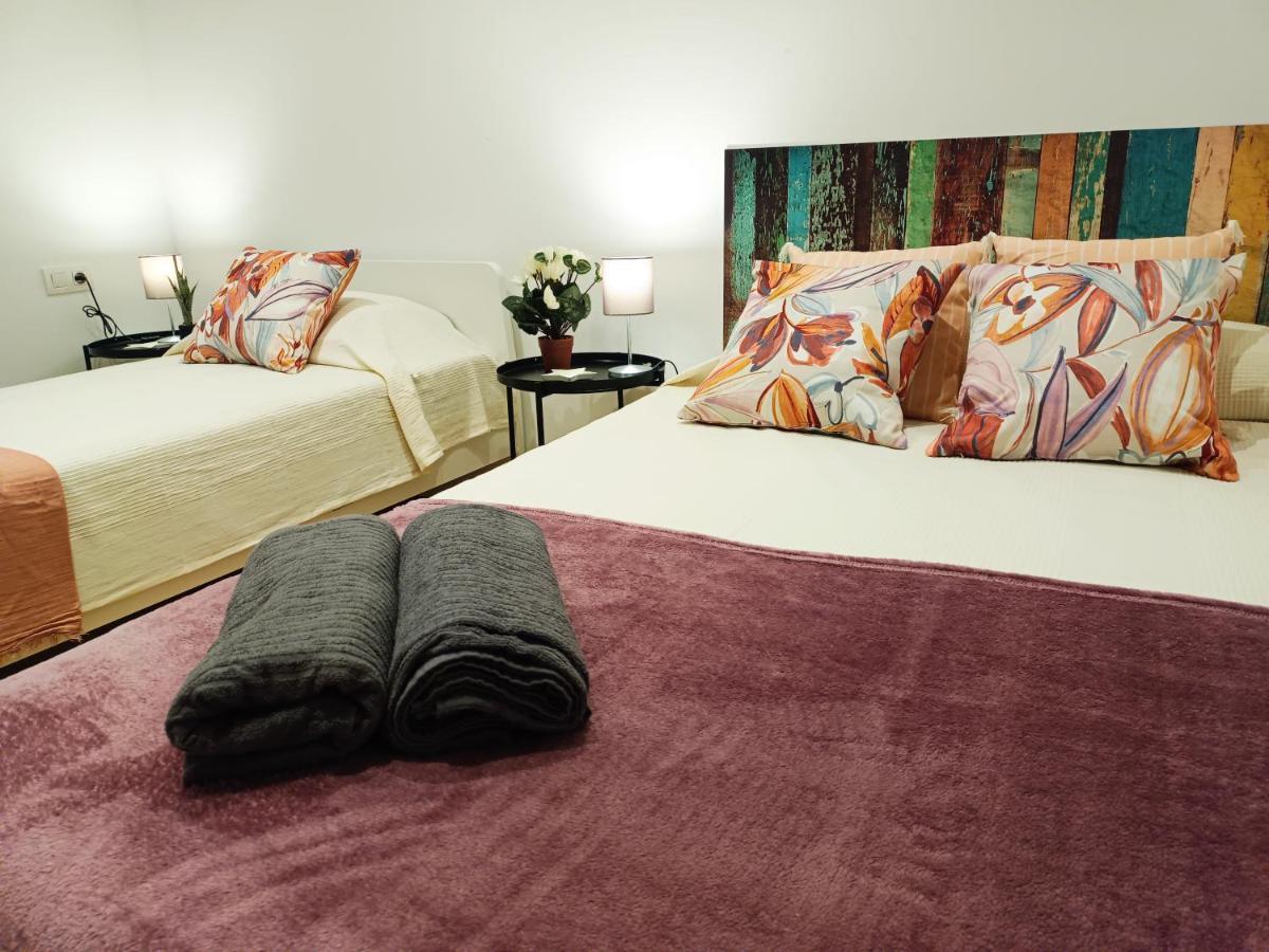 By Universitat Rooms Barcelona Zewnętrze zdjęcie